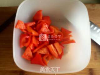 红椒莴笋炒牛肉的做法步骤：10