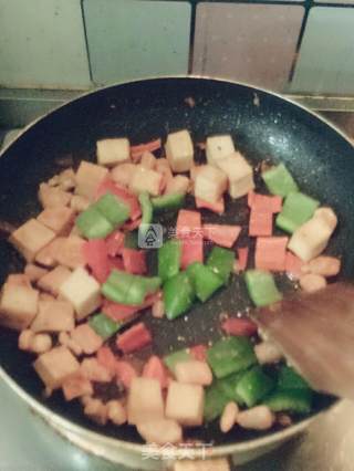彩椒豆腐鸡丁的做法步骤：7
