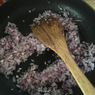 鸭腿肉酱包的做法步骤：3
