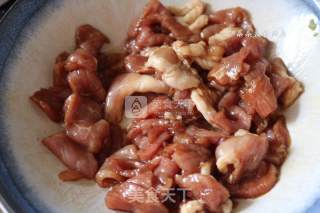 青椒洋葱炒肉片的做法步骤：3