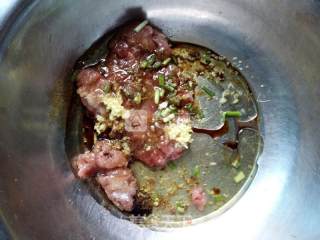 猪肉茴香馅饺子的做法步骤：3