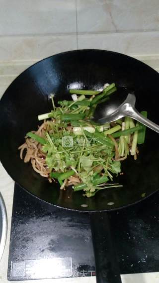 葱爆大头菜的做法步骤：10