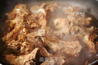 简易版酱猪骨的做法步骤：5