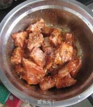 炸土豆粉蒸排骨的做法步骤：2