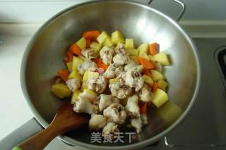 土豆咖喱饭的做法步骤：5