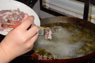 酸菜肉片土豆粉的做法步骤：6