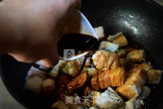 五花肉炖河豚鱼干的做法步骤：8