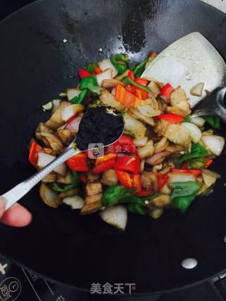农家小炒肉的做法步骤：7