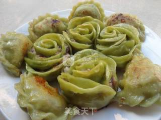 火爆网络的玫瑰花饺子的做法步骤：12