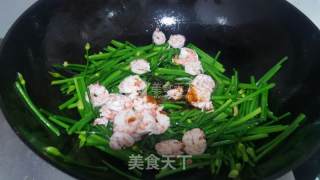 韭菜苔炒虾仁的做法步骤：7