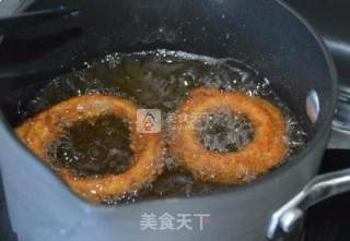油炸洋葱圈的做法步骤：8