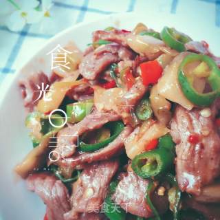 榨菜粒辣炒牛肉的做法步骤：10