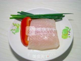 清蒸龙利鱼卷的做法步骤：1