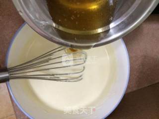 彩虹慕斯蛋糕的做法步骤：4
