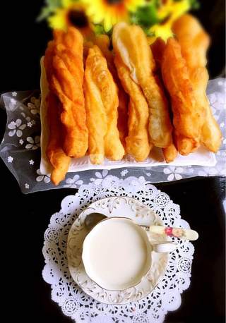 油条+豆桨的做法步骤：11
