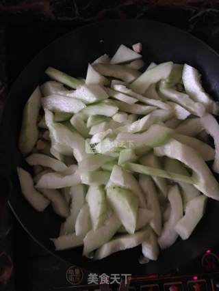 干贝炒菜瓜的做法步骤：9