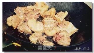 风萝卜鸭汤的做法步骤：4