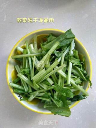 夏日点心——鲜虾菠菜饼的做法步骤：2