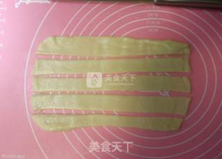 烤苹果玫瑰花卷的做法步骤：11