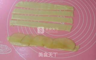烤苹果玫瑰花卷的做法步骤：12