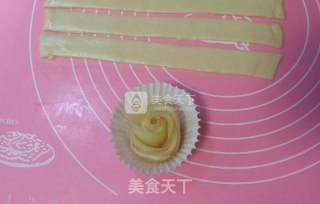 烤苹果玫瑰花卷的做法步骤：13