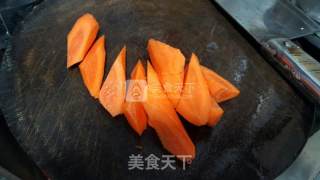 子姜焖鸡的做法步骤：2