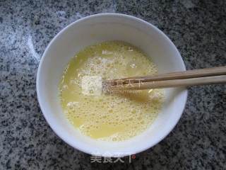 猪肉鸡蛋菠菜炒面的做法步骤：3