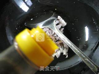 猪肉鸡蛋菠菜炒面的做法步骤：5
