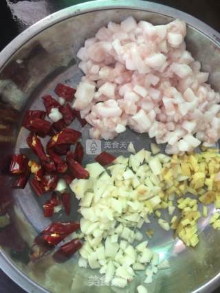 肉末酸豆角的做法步骤：3
