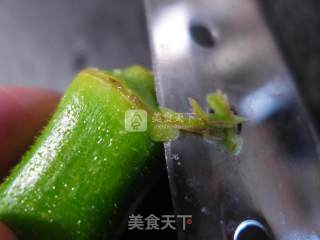 秋葵芥末籽沙拉的做法步骤：2