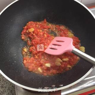 西红柿牛腩汤的做法步骤：3