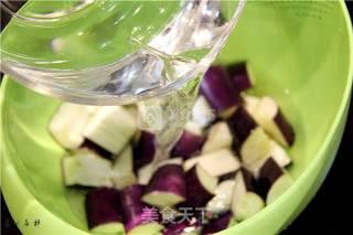 素小炒肉茄子丁素心居静不吸油的做法的做法步骤：7