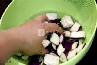 素小炒肉茄子丁素心居静不吸油的做法的做法步骤：8