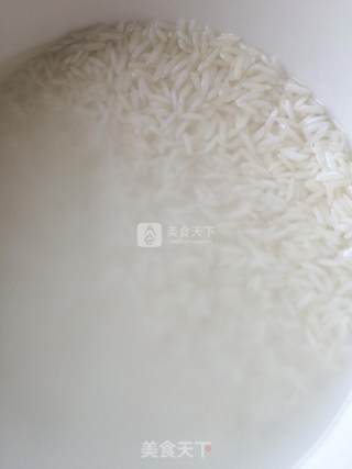 腊肠煲仔饭的做法步骤：2
