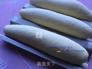 玉米腊肠棒棒包的做法步骤：10