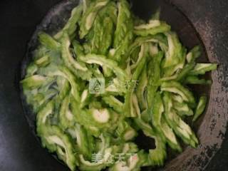 凉拌苦瓜的做法步骤：3