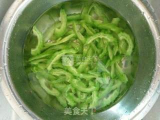 凉拌苦瓜的做法步骤：4
