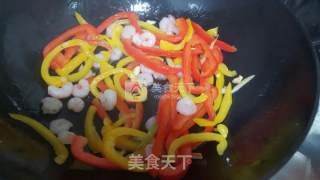 虾仁彩椒的做法步骤：4