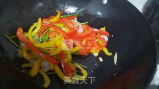 虾仁彩椒的做法步骤：5