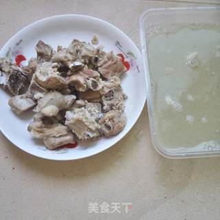糖醋排骨的做法步骤：3