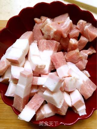 黄豆烧肉的做法步骤：2