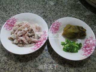 榨菜肉丝汤的做法步骤：1