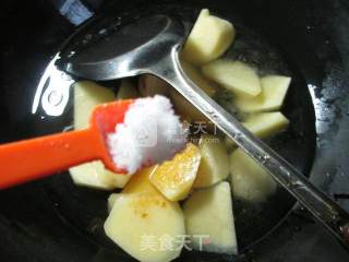 红烧土豆的做法步骤：6