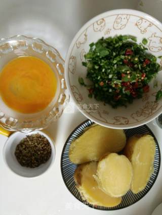 香煎土豆饼的做法步骤：2