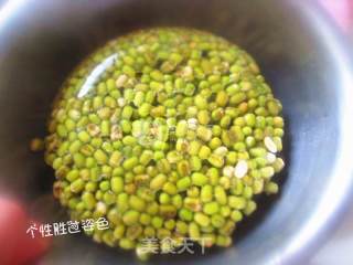 冰镇绿豆沙的做法步骤：2