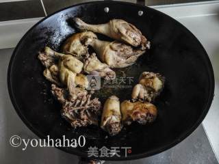 砂锅酱烧鸭的做法步骤：3
