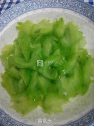 苦瓜炒腊肉的做法步骤：4