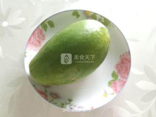 减肥美眉必备-番木瓜鲜酿酵素的做法步骤：2