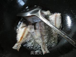 豉香黑鲳鱼的做法步骤：2
