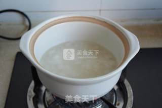 香肠煲仔饭的做法步骤：3